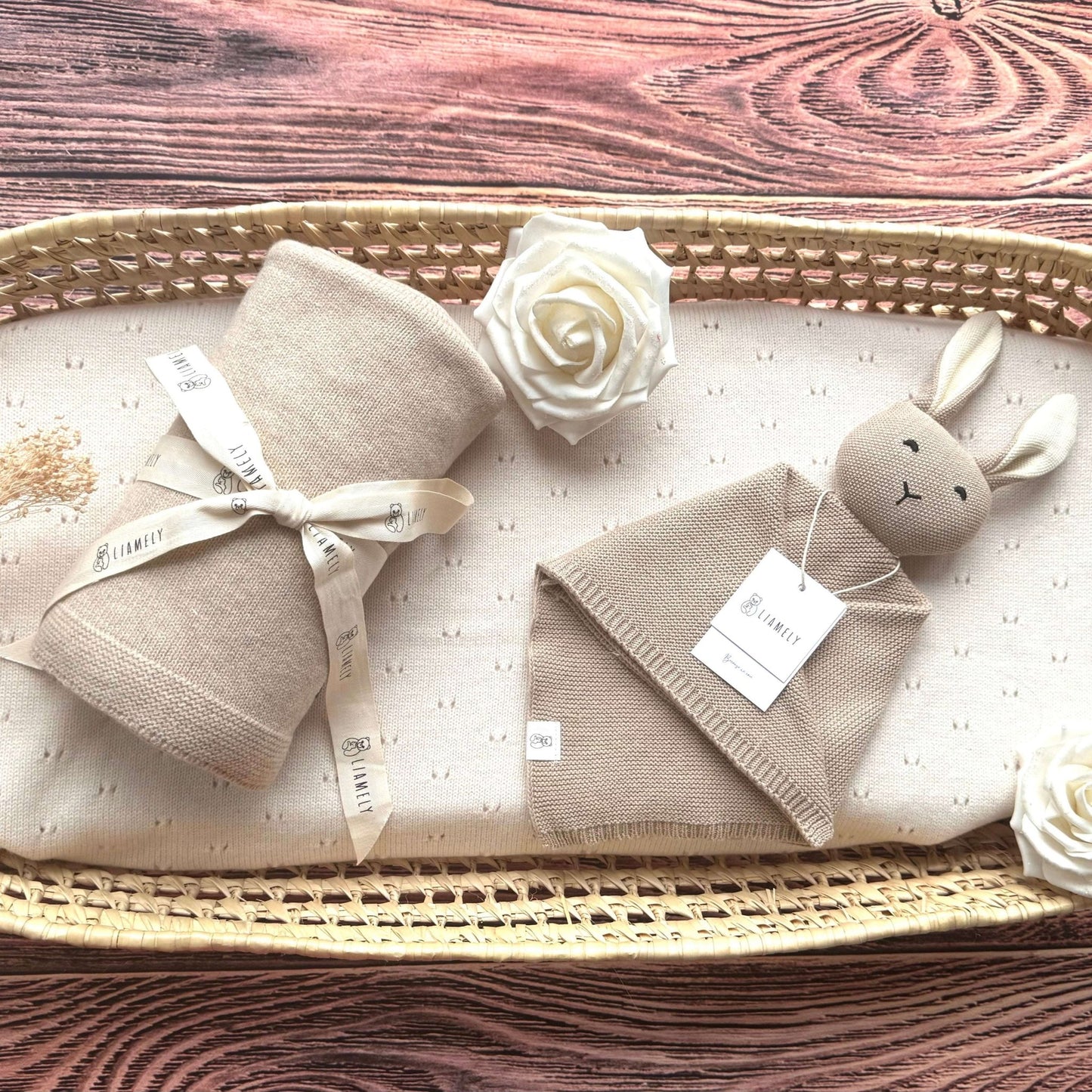 Baby Kuscheltuch JOSY aus 100% Bio - Baumwolle - LIAMELY