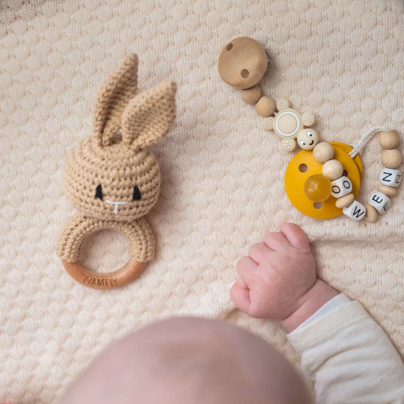 Baby - Rassel & Greifring – Hase - LIAMELY