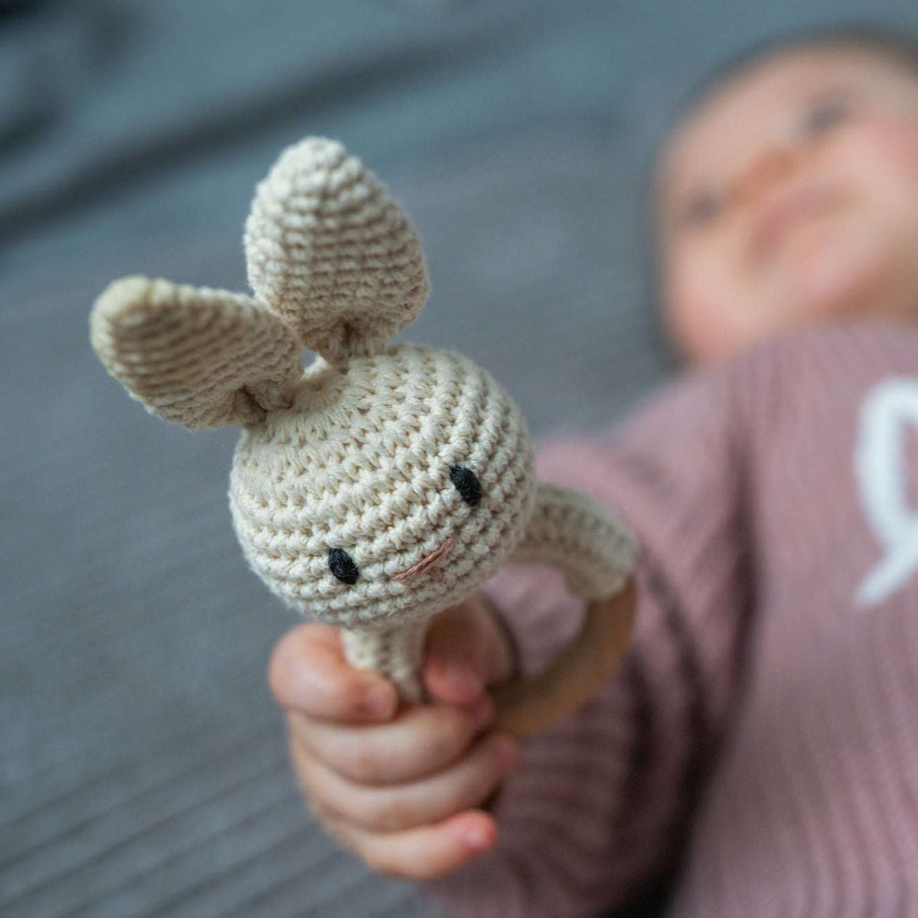 Baby - Rassel & Greifring – Hase - LIAMELY