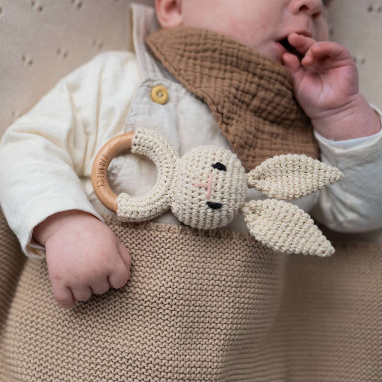 Baby - Rassel & Greifring – Hase - LIAMELY